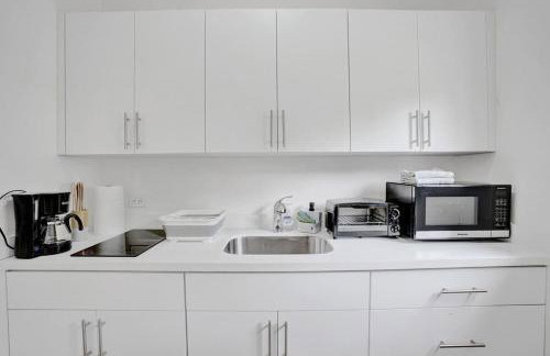 Central Stunning Villa with Heated Pool Cabana - Foto 6