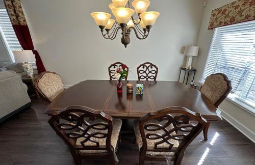 An Incredible Vacation Home with Saltwater Pool! - Foto 2