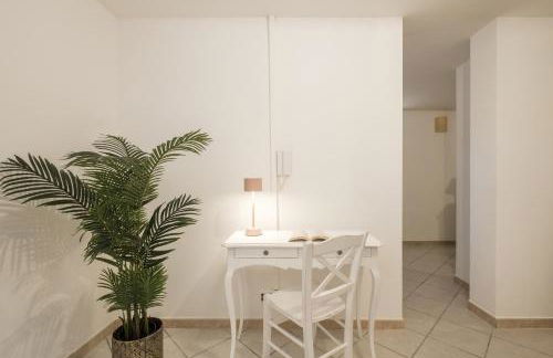 Mare e Centro 5 min auto - con Wi-fi, Netflix e A-C - Foto 19