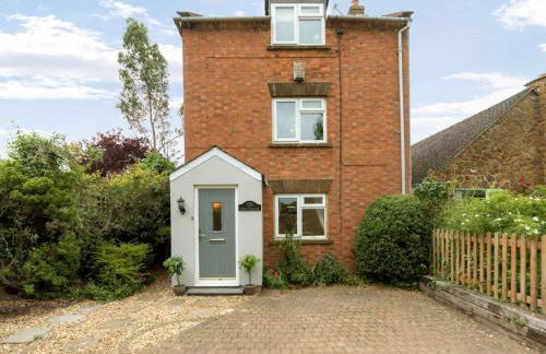 Holly Cottage Middle Tysoe - Photo 1