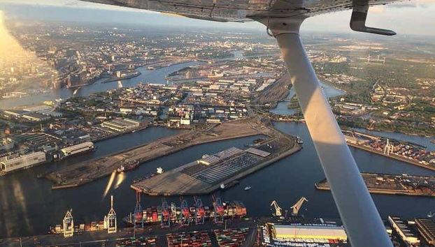 Panoramica di Amburgo dall'aeroplano