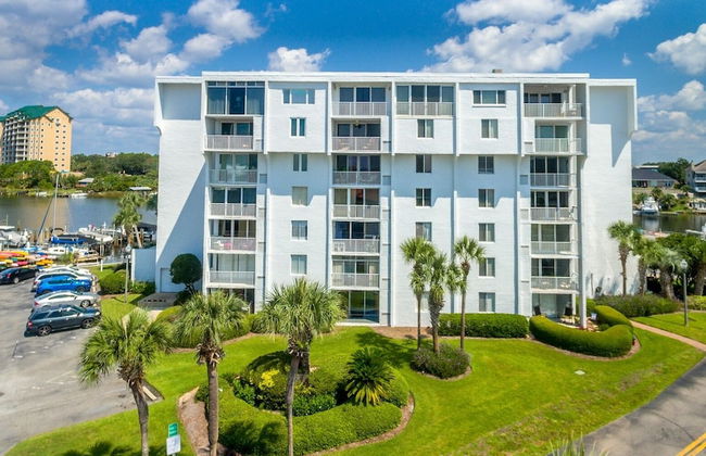 Dolphin Point 303A is a Cute 2 BR overlooking the Harbor by RedAwning - Foto 54