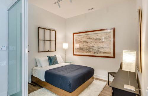 Designer 3BR with Balcony & Elevator on Clark! apts - Photo 19