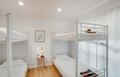 Posh 6BR 2,5BA Holiday Home with Pool, Media-Game Room & Hot Tub - Foto 13