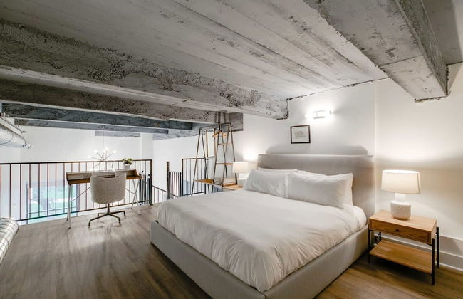 Sosuite 1BR Corner Loft w Park View Gym Lounge - Foto 35