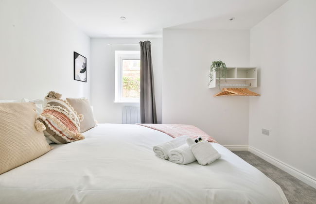 Spacious Apartments with Private Parking - Foto 34