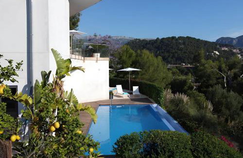 Idyllic 6 bed villa stunning sea view salt pool - Foto 4