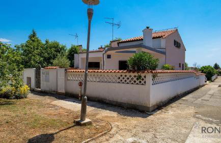 Rona apartments Lavanda and Lipa - Photo 10