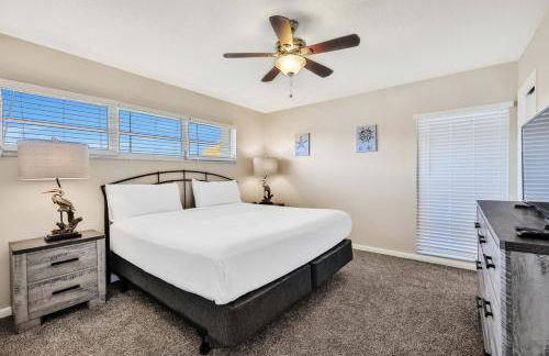 Relaxing canal front 2 BR pool home in North Port - Pineapple Way - Foto 16