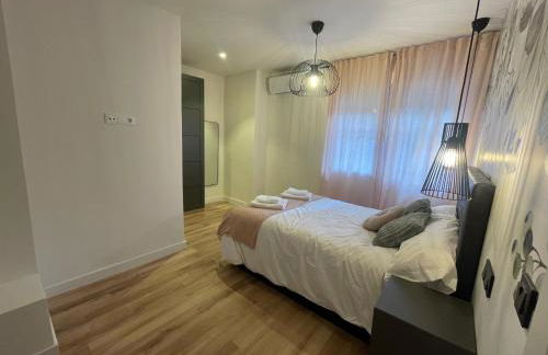 A 4 min andando del metro 3 habitaciones con baño privado - Foto 9