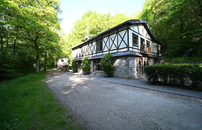 Lovely Holiday Home in Marche-en-Famenne with Hot Tub - Photo 26