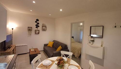 Super F2 à 5mn aéroport d'Orly parking privé gratuit - Foto 2