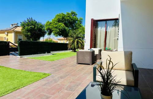 Lux Villa with Year-Round Heated Pool & Game Room - Foto 34