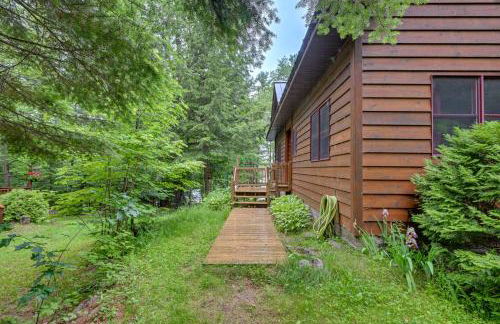 Peaceful White Sand Lake House with Dock and Deck! - Foto 33