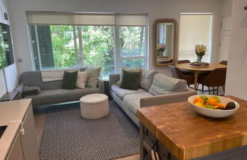 Fully furnished 2 bedroom apartment in central location - Foto 17