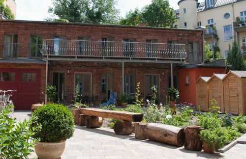 Beautiful and Cozy Remise for up to 6 Guests - Photo 2