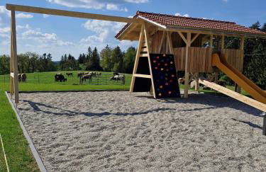 Gemütliche Chalets & Ferienhäuser mit Kamin und Sauna im bayrischen Wald - Foto 18