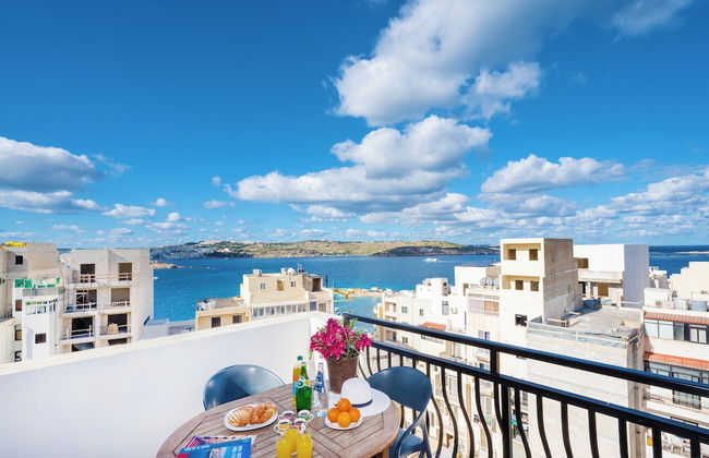 Seashells 2 bedroom Apartment with sunny terrace with stunning panoramic sea views by Getaways Malta - Foto 17
