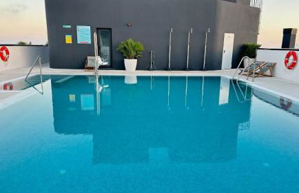 Malaga Tower - Photo 23