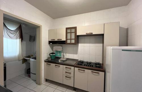 Apartamento Mobiliado com internet no centro - Foto 19