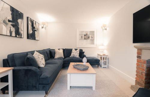 The Farmhouse - Photo 13