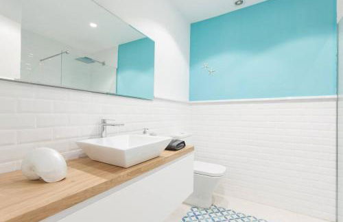 Stylish Apartment with Terrace for Couple or Family - Foto 20