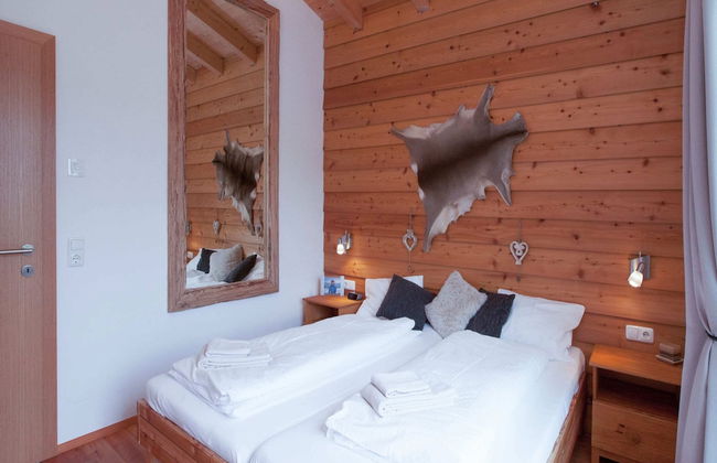 Stunning Holiday Home With Balcony, Ski Storage, Parking - Photo 4