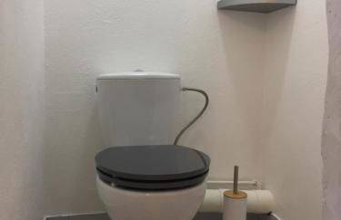 QUAI 65 , 3 pièces sur le port, à 250 m de la rue piétonne et de la mer - Foto 10