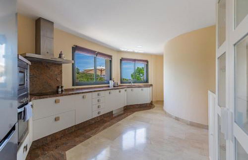 Tranquil 2 bed villa with private pool + sea view! - Foto 22