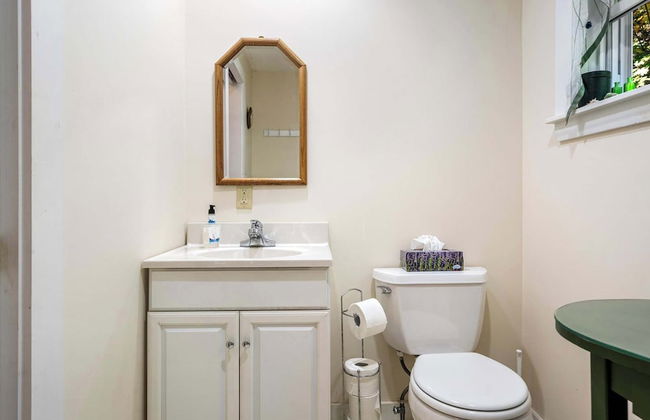 Nanas Hideaway 2 BDR Charmer! - Photo 23