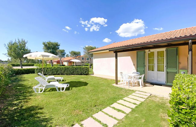 Residence with swimming pool in Mazzanta just 600 meters from the beach - Foto 3