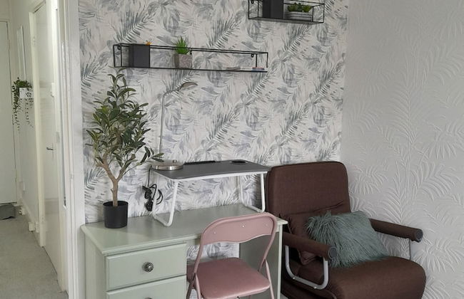 Whole Apartment With Balcony, Breakfast & Parking - Foto 12