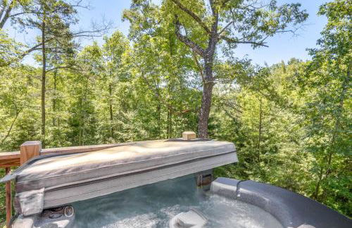 Private Hot Tub and EV Charger Cozy Murphy Cabin! - Foto 23