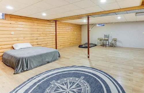 Ski, Hike and Ride On-Site 80-Acre Retreat in Boon - Foto 18