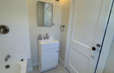 Seaside Stay in Historic Warren - Foto 17