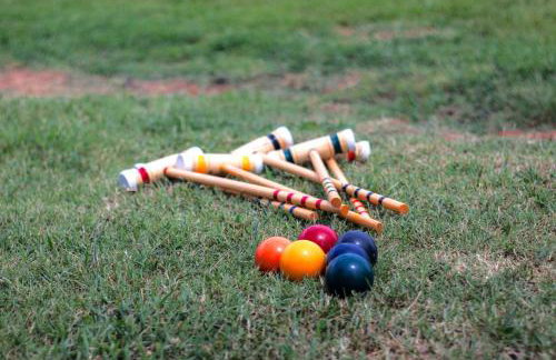 Lakefront Getaway with Dock Pool Sunset Games - Foto 7