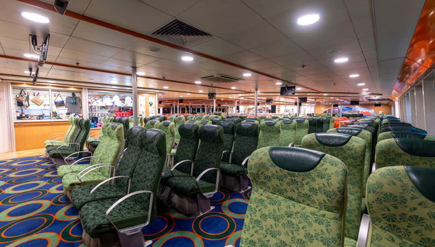 Sièges sur le bateau