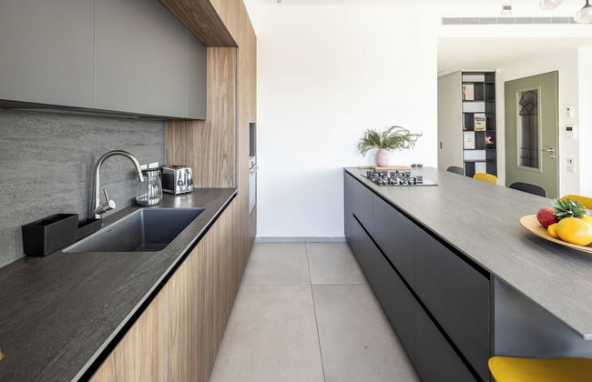 Rooftop Jacuzzi Penthouse by Sea N' Rent - Foto 14