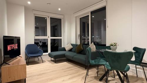 Deluxe 2BR Flat with Cinema, Gym, Parking & Games - Foto 3