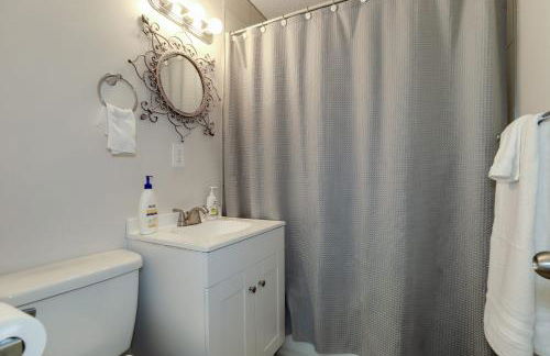 Spacious West Side Home away from Home! - Foto 15