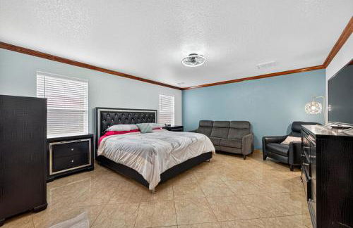 Smart Lighting, Master Suite & Game Room Fun - Photo 9