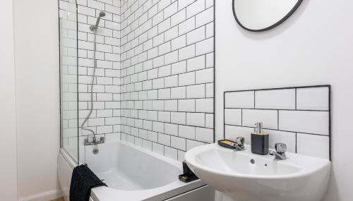 2 BR Home Perfect for Short and Long Term Stay - Foto 4