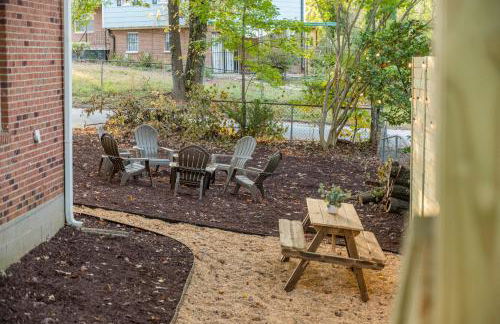 Hot Tub Fire Pit 4BR Oasis - Foto 22