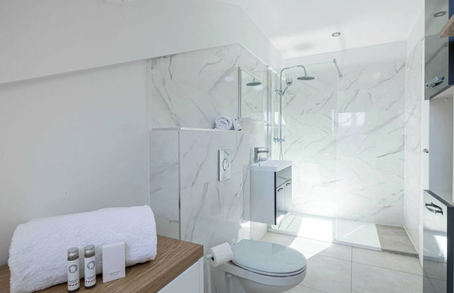 Cozy Apartment - Bright Skylight - Cannes Center - Foto 5