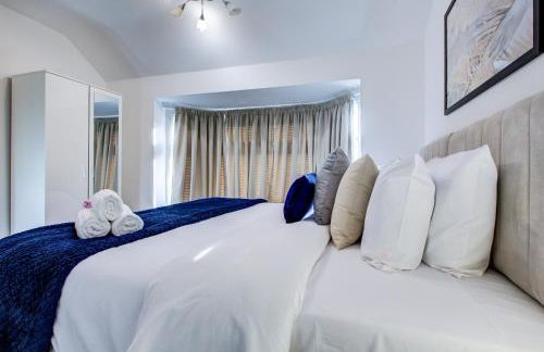 Spacious 4-Bed House in Welling - Free parking - Photo 25