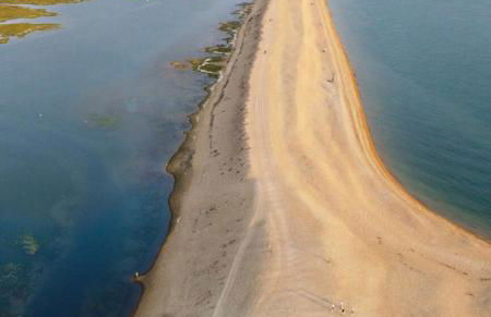 THE HIDEAWAY - LUXURY SELF CATERING COASTAL APARTMENT with PRIVATE ENTRANCE & KEY BOX ENTRY JUST A FEW MINUTES WALK TO THE BEACH, SOLENT WAY WALK, SHOPS and many EATERIES & BARS - FREE OFF ROAD PARKING,FULL KITCHEN, LOUNGE,BEDROOM , BATHROOM & WI-FI - Foto 27