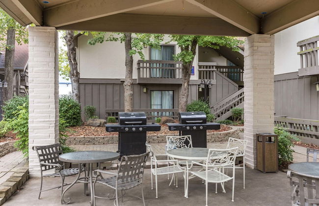 MainStay Suites Springfield South - Battlefield Rd - Foto 64