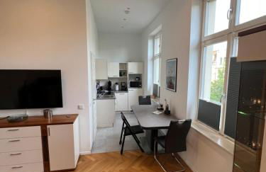 Exklusive Altbauwohnung mit Arbeitsplatz WE5 - Foto 12