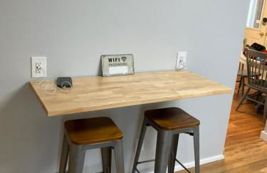 Charming 2-Bedroom House for a Peaceful Getaway - Foto 2