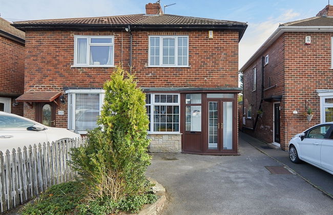 2 Bed Derby House- Parking - Rolls Royce - Foto 1